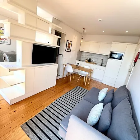 Cinema Apartman *