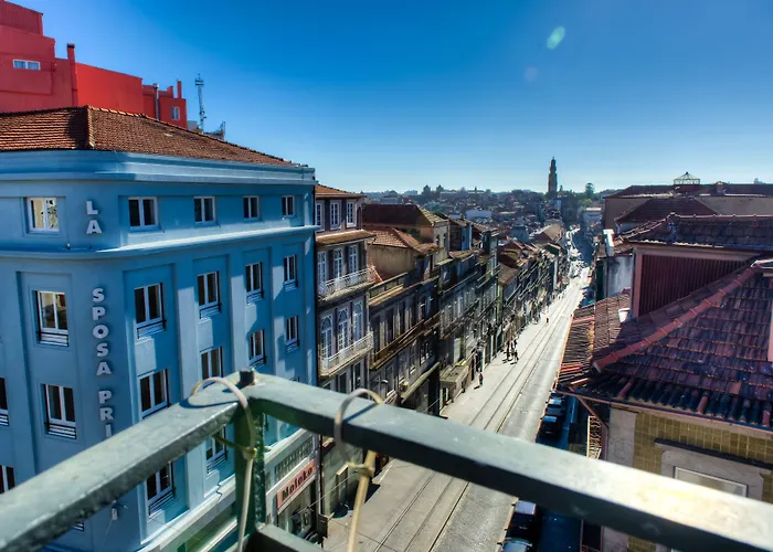 시네마 아파트먼트 *